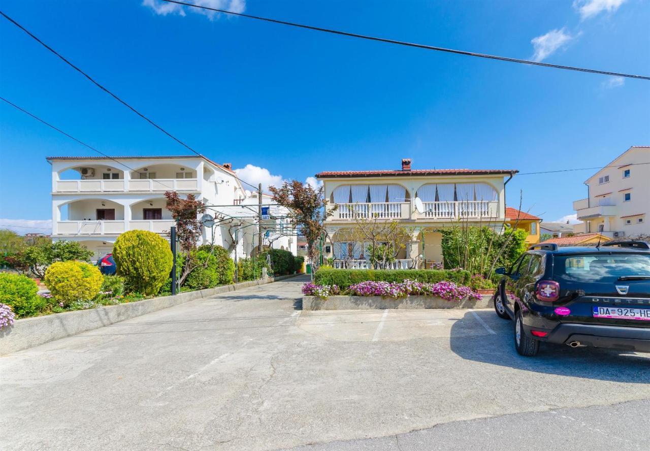 Apartments Mijatovic Lopar Εξωτερικό φωτογραφία