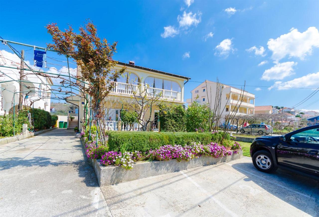 Apartments Mijatovic Lopar Εξωτερικό φωτογραφία