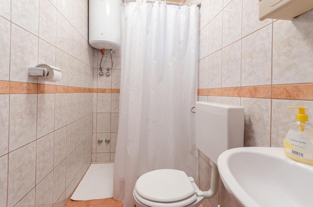 Apartments Mijatovic Lopar Εξωτερικό φωτογραφία