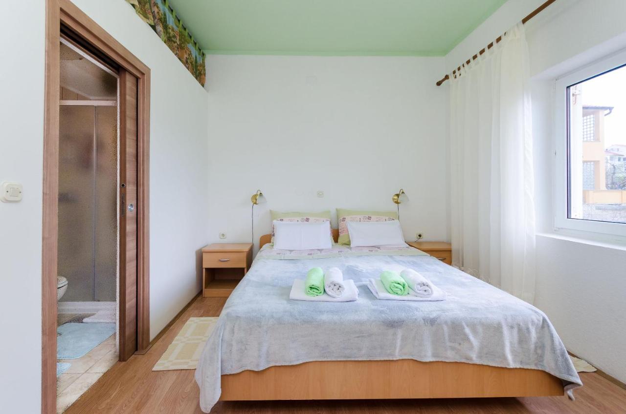 Apartments Mijatovic Lopar Εξωτερικό φωτογραφία